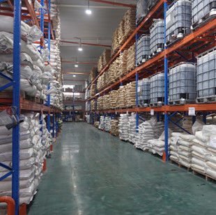 Гидролизующий фермент 50,000 ед/г порошковая добавка альфа-амилазы для улучшения усвоения питательных веществ корма